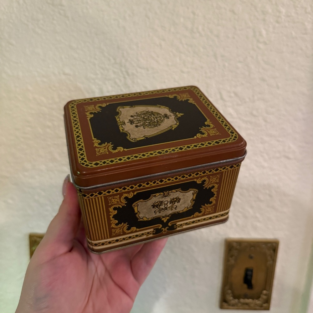 Vintage Brown Black and Gold Decorative Tin